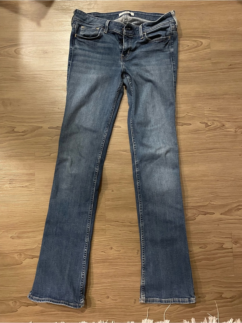 Hollister Women's Dark Blue Flare Jeans - Picture 2 of 4